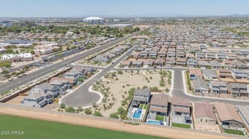 9009 Orange Dr, Glendale, AZ 85305