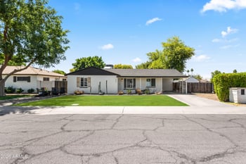 901 E Berridge Ln, Phoenix, AZ 85014