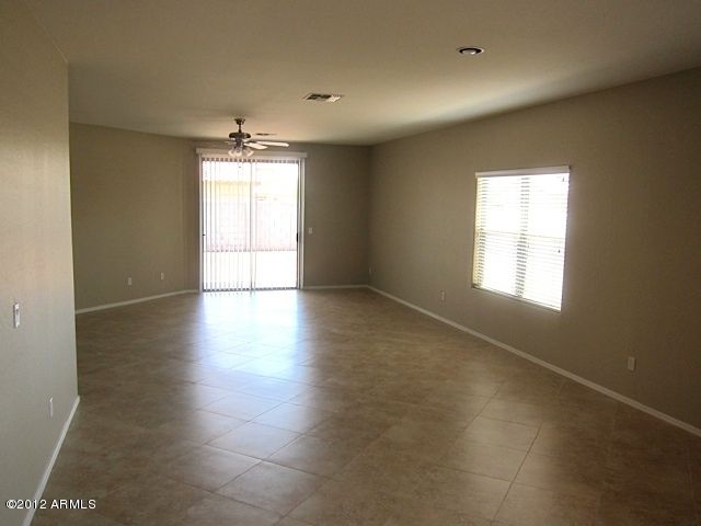 901 E Corrall St, Avondale, AZ 85323