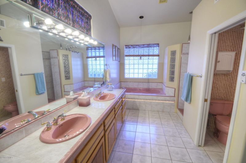 901 E Grandview Rd, Phoenix, AZ 85022
