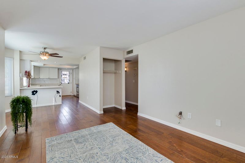 901 E Shobe Dr, Tempe, AZ 85283