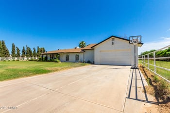 901 N Patricia G Ct, Tolleson, AZ 85353