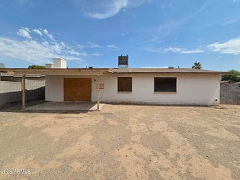 901 W Angela Dr, Phoenix, AZ 85023