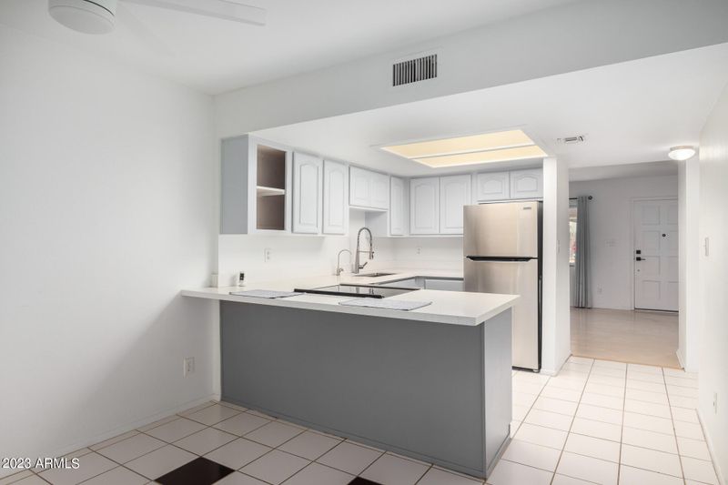 9010 N 9th St #2, Phoenix, AZ 85020