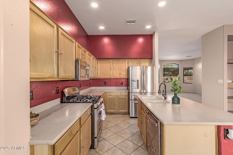 9011 Alex Ave, Peoria, AZ 85382