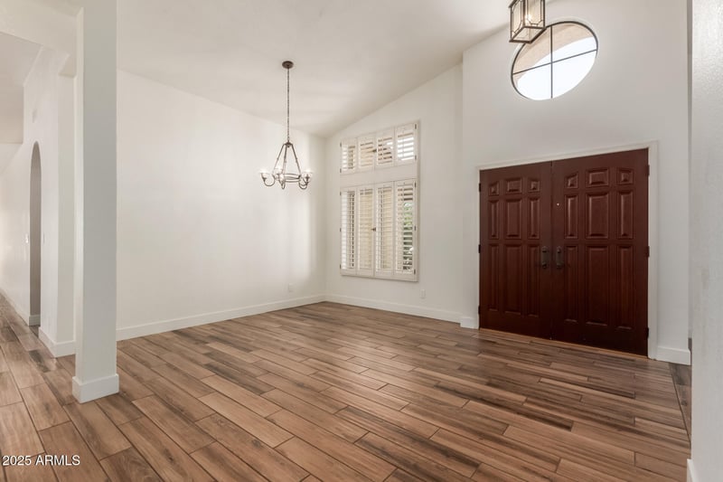 9011 Dateland Dr, Tempe, AZ 85284