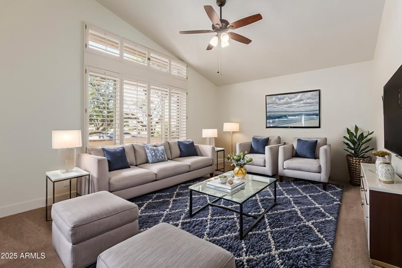 9011 Dateland Dr, Tempe, AZ 85284