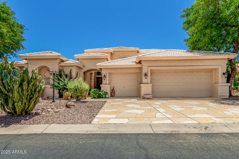 9011 Emerald Dr, Sun Lakes, AZ 85248