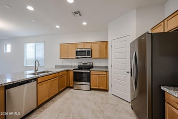 9011 Georgia Ave, Glendale, AZ 85305