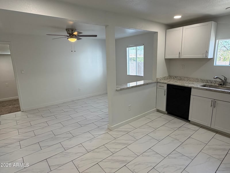 9012 N 14th St, Phoenix, AZ 85020