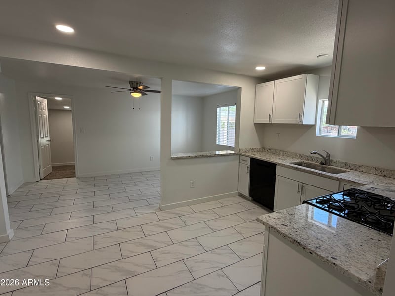 9012 N 14th St, Phoenix, AZ 85020