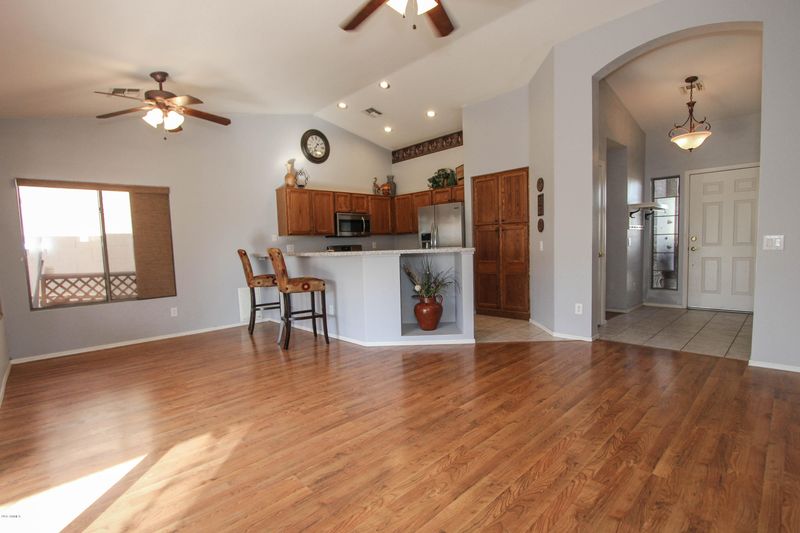 9013 E Copper Valley Ln, Sun Lakes, AZ 85248