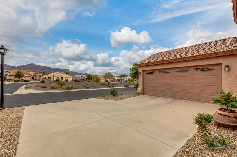 9013 E Rainier Dr, Gold Canyon, AZ 85118
