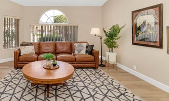 9013 Kerry Ln, Peoria, AZ 85382