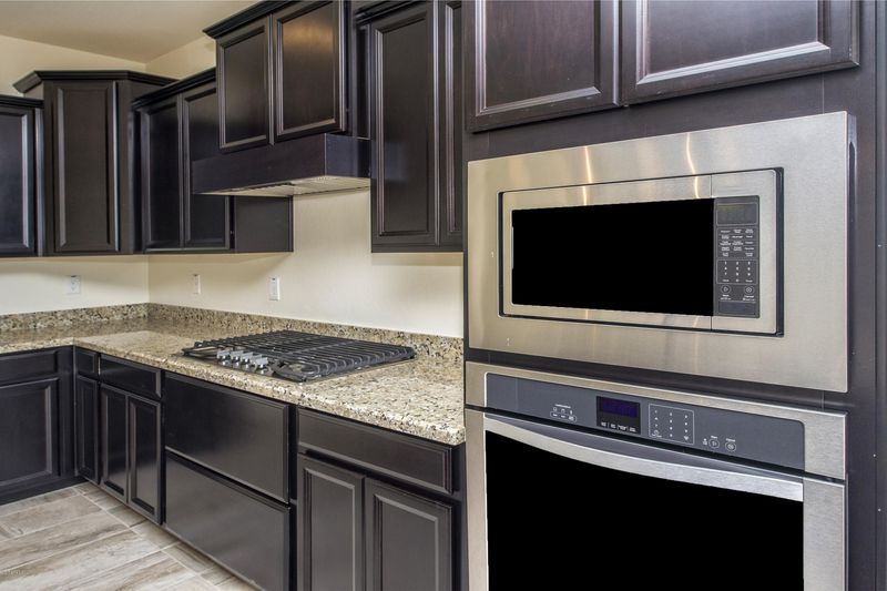 9013 W Ruth Ave, Peoria, AZ 85345