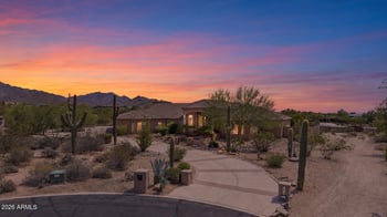 9015 E Hackamore Dr, Scottsdale, AZ 85255
