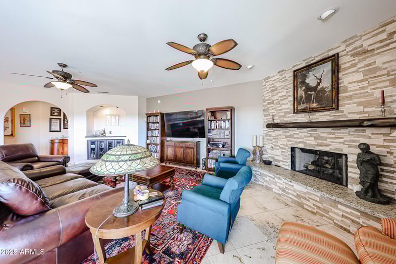9015 Hackamore Dr, Scottsdale, AZ 85255