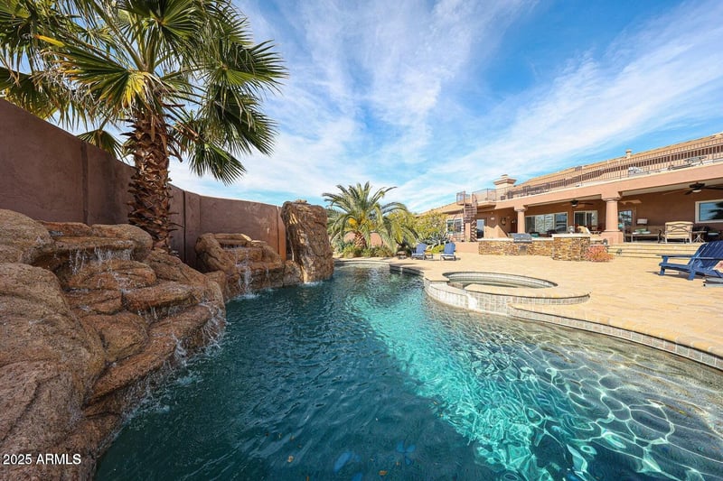 9015 Hackamore Dr, Scottsdale, AZ 85255