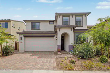 9015 Oregon Ave, Glendale, AZ 85305