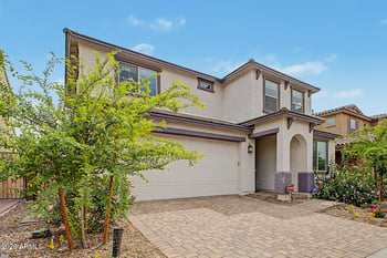 9015 Oregon Ave, Glendale, AZ 85305