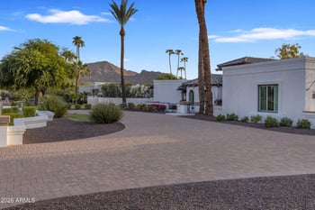9016 N 60th St, Paradise Valley, AZ 85253