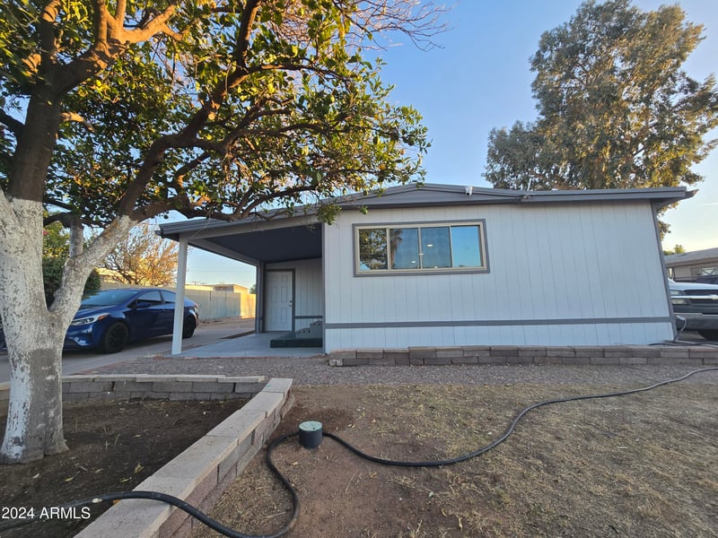 9017 Butternut Ave, Mesa, AZ 85208