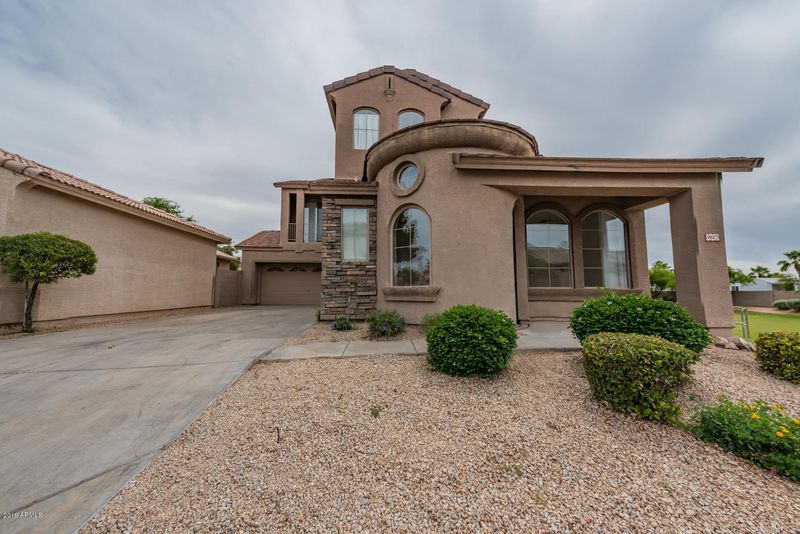 9017 E Glade Ave, Mesa, AZ 85209