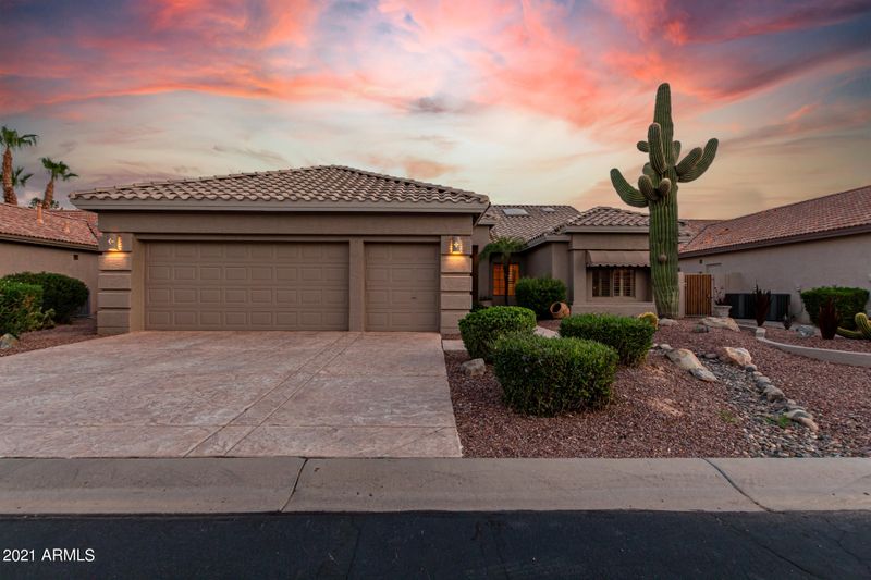 9017 E Nacoma Dr, Sun Lakes, AZ 85248