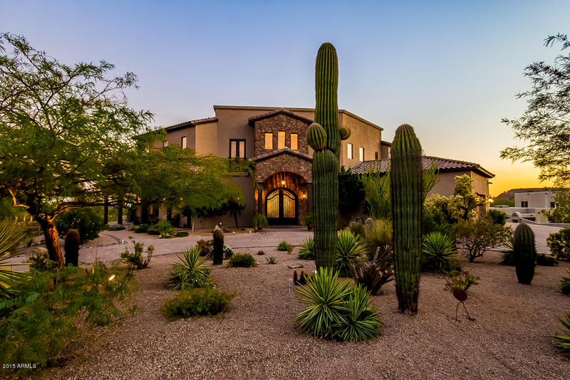 9017 E Redberry St, Mesa, AZ 85207