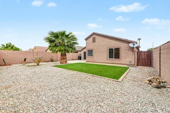 9017 W Avalon Dr, Phoenix, AZ 85037