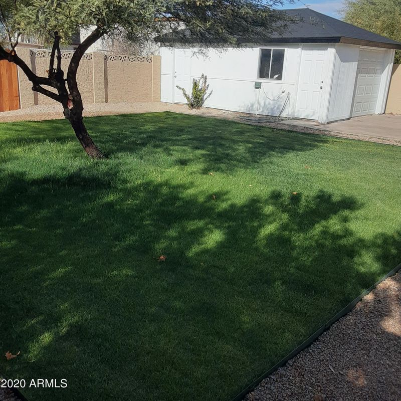 9018 N 2nd Dr, Phoenix, AZ 85021