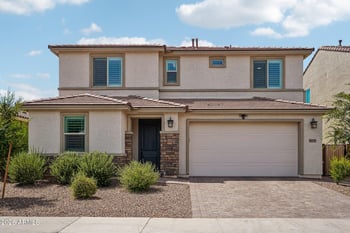 9019 Denton Ln, Glendale, AZ 85305