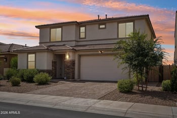 9019 Denton Ln, Glendale, AZ 85305