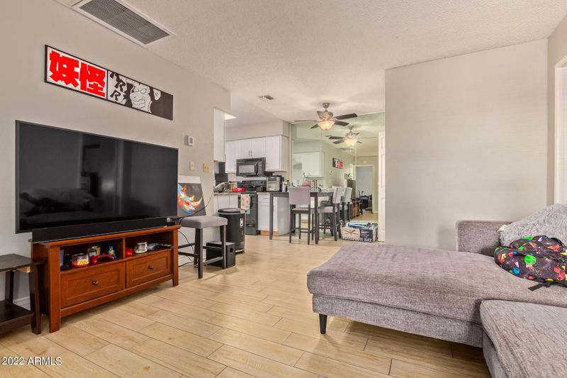 9019 W Elm St #6, Phoenix, AZ 85037