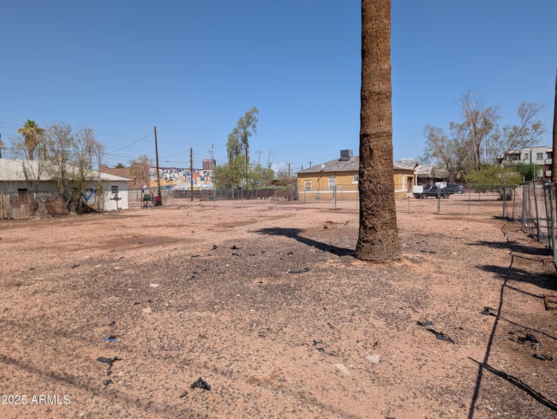 902 8th St #15, Phoenix, AZ 85006