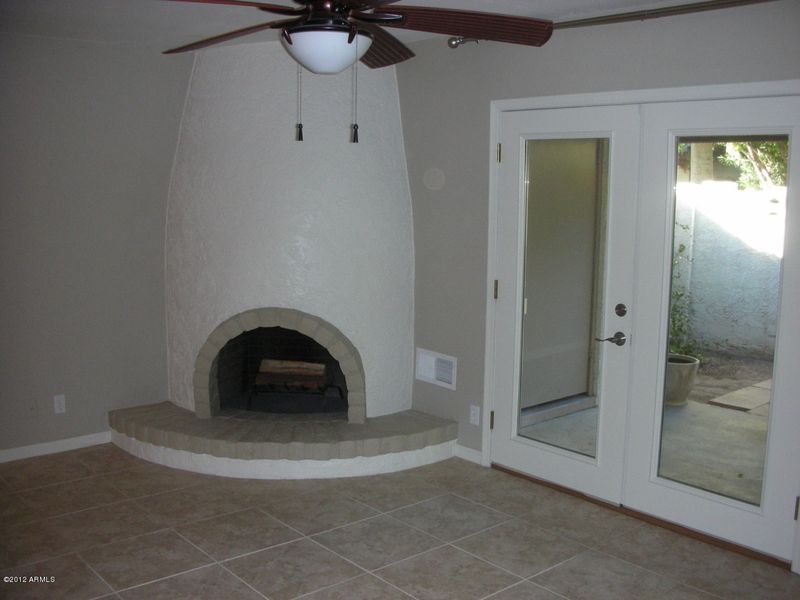 902 E Cochise Dr, Phoenix, AZ 85020