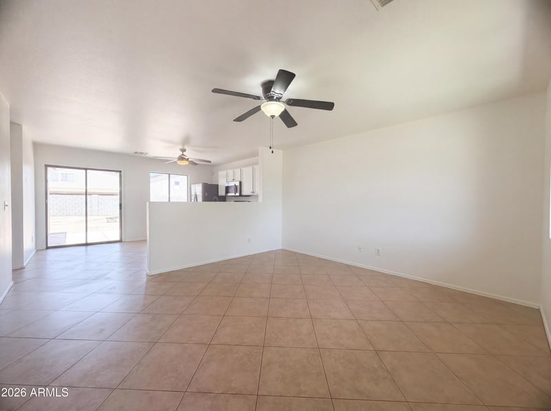 902 Desert Moon Trl, San Tan Valley, AZ 85143