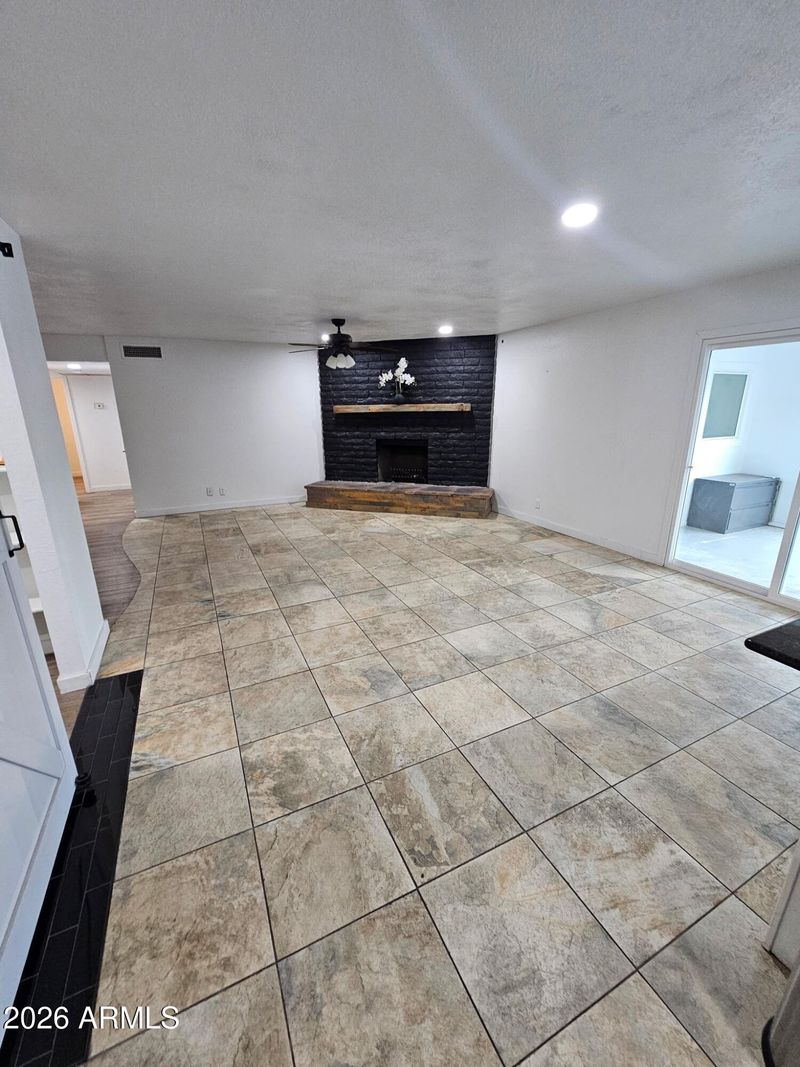 902 E Glade Ave, Mesa, AZ 85204