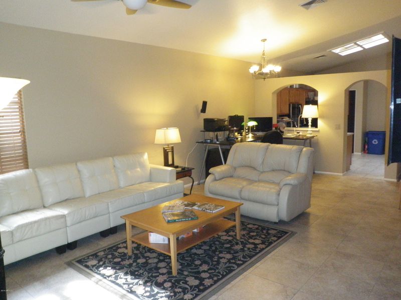 902 E Hearne Way, Gilbert, AZ 85234