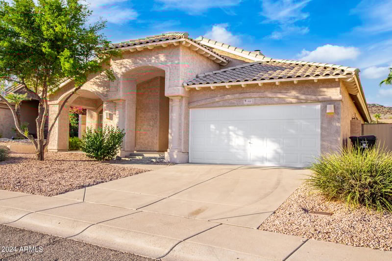 902 Goldenrod St, Phoenix, AZ 85048