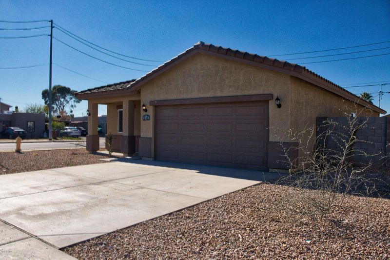 902 N 27th Ave, Phoenix, AZ 85009