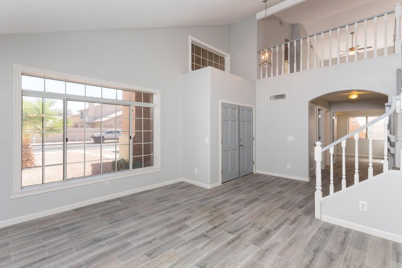 902 N Swallow Ln, Gilbert, AZ 85234