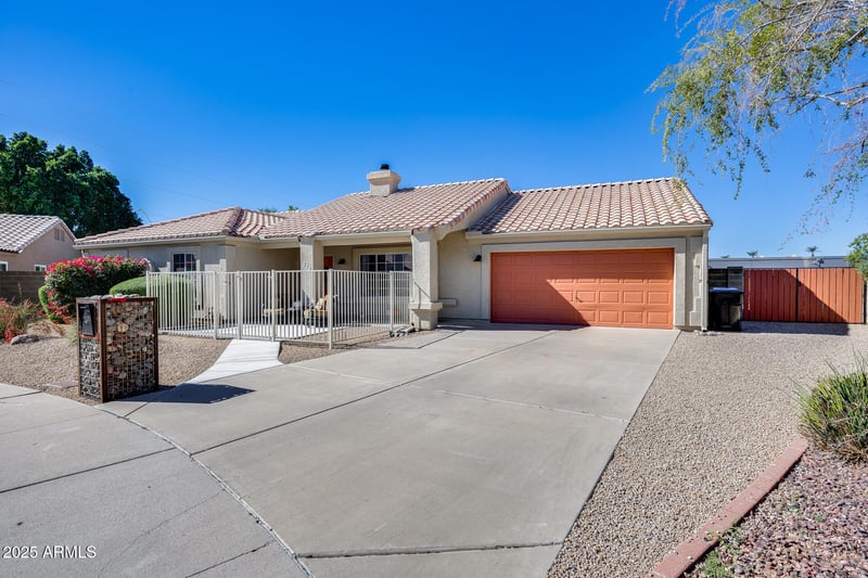 902 Renee Dr, Phoenix, AZ 85024