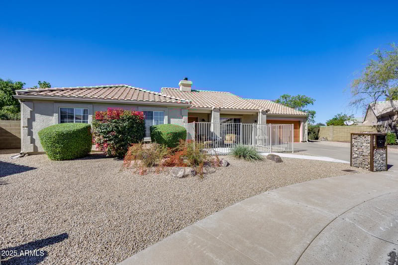 902 Renee Dr, Phoenix, AZ 85024