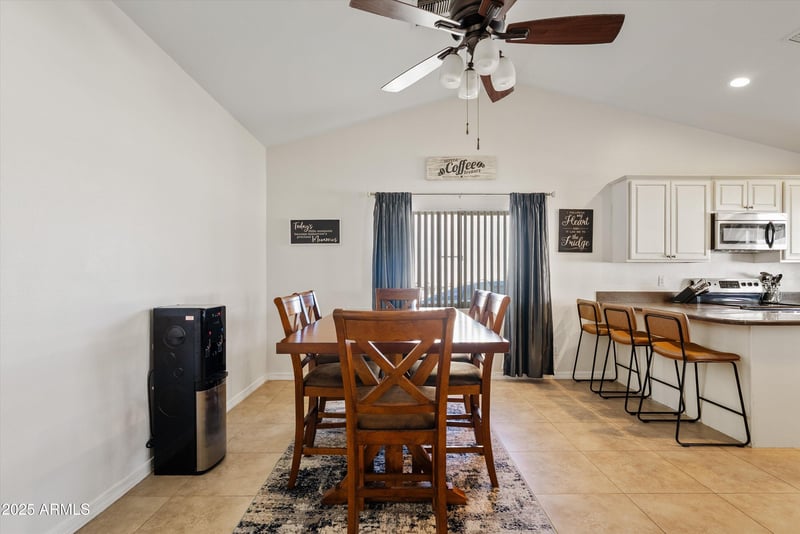 902 Ross Ave, Phoenix, AZ 85027