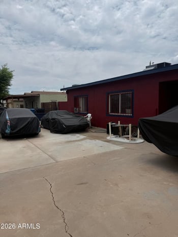 902 30th Dr, Phoenix, AZ 85009