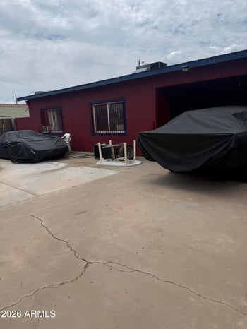 902 30th Dr, Phoenix, AZ 85009