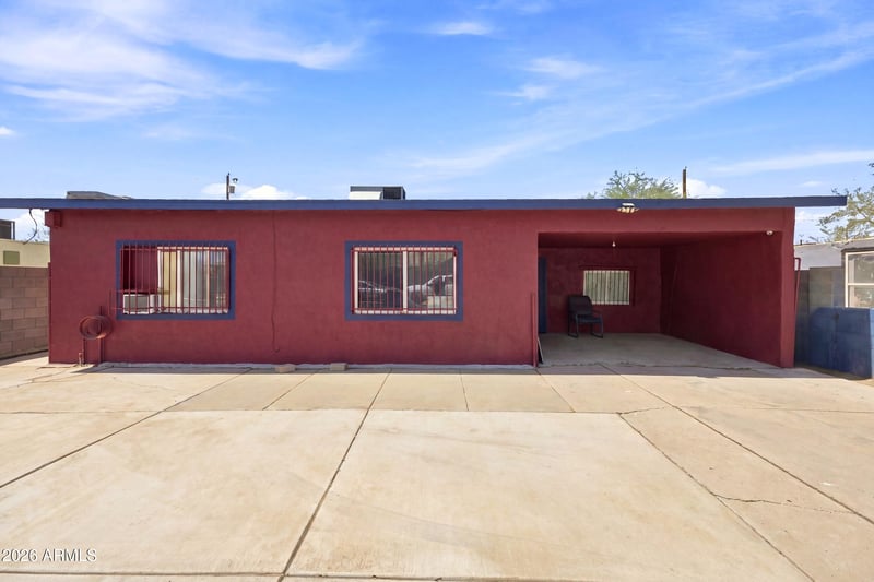 902 S 30th Dr, Phoenix, AZ 85009