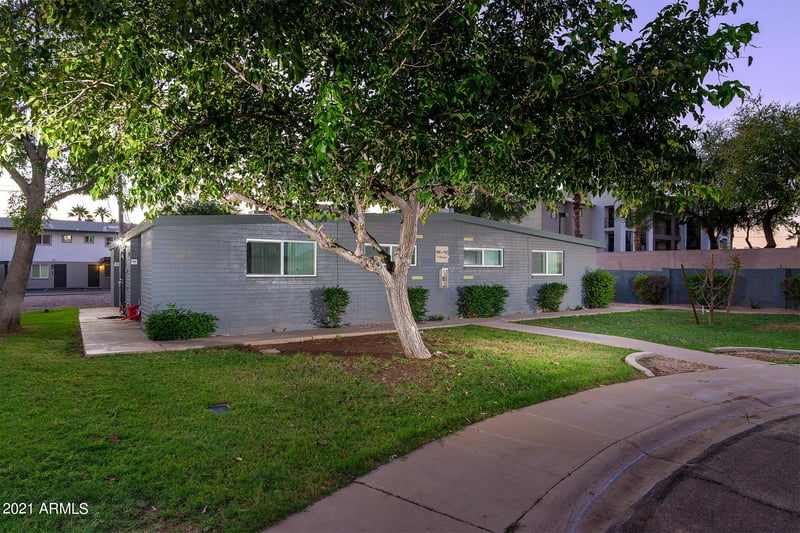 902 S Mariana St, Tempe, AZ 85281