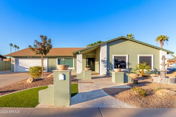 902 Curry St, Chandler, AZ 85225
